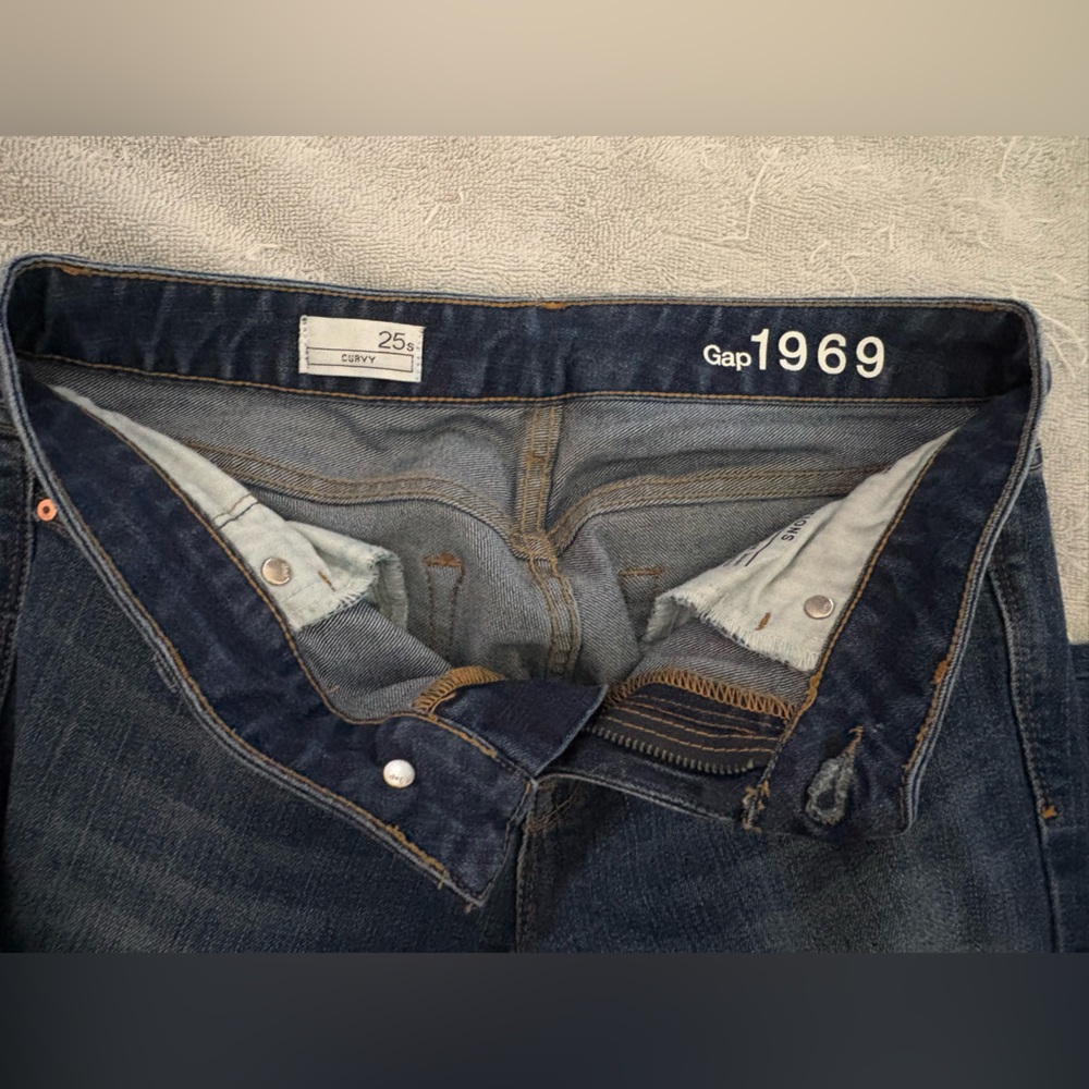 Gap 1969 Curvy Bootcut Jeans - Picture 2 of 4